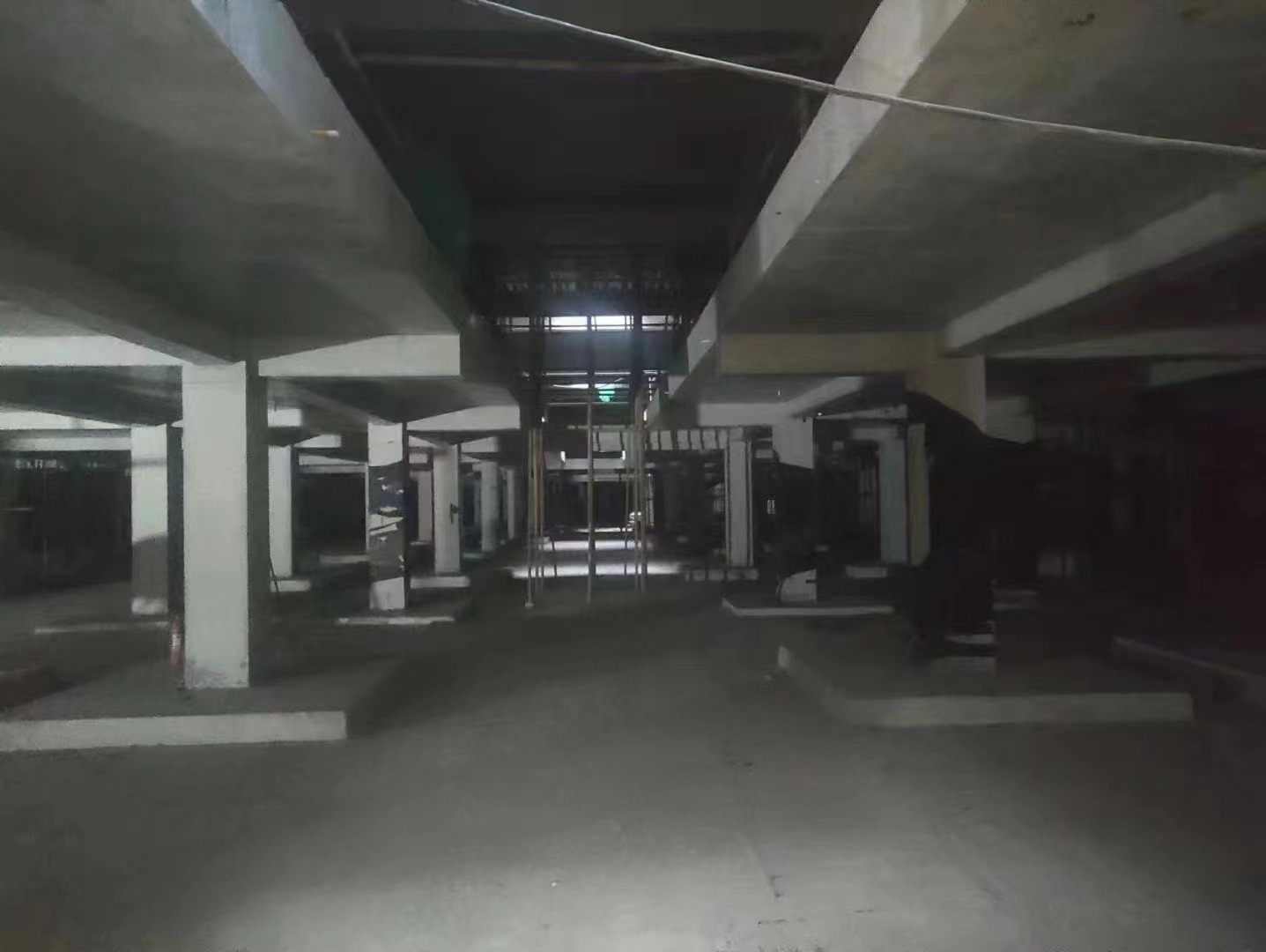 吐鲁番山东又一个上海博普LOFT车库拔地而起